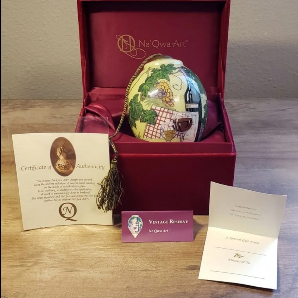Ne'Qwa Art Vintage Reserve Ornament